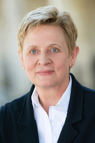 Barbara Eichenseher, Steuerberaterin 