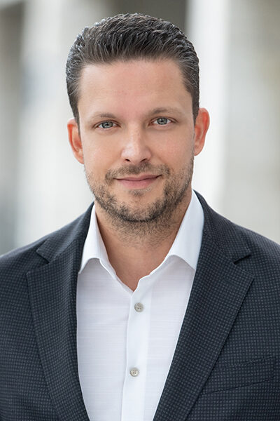 Dr. Maximilian Riedel, Rechtsanwalt