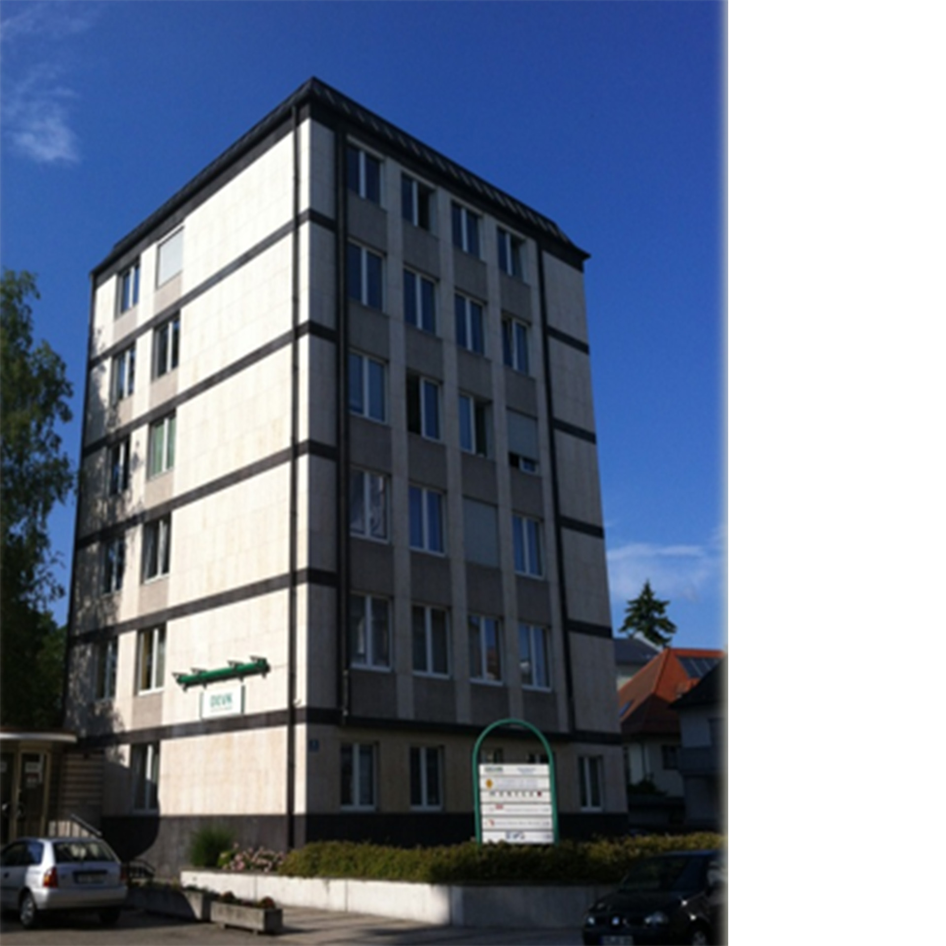 Umzug in die Richard-Wagner-Stra&szlig;e