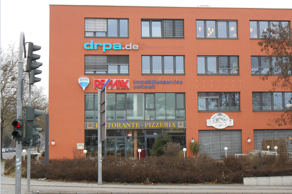 Die Au&szlig;enfassade mit dem Logo von v. D&uuml;sterlho, Rothammer & Partner mbB