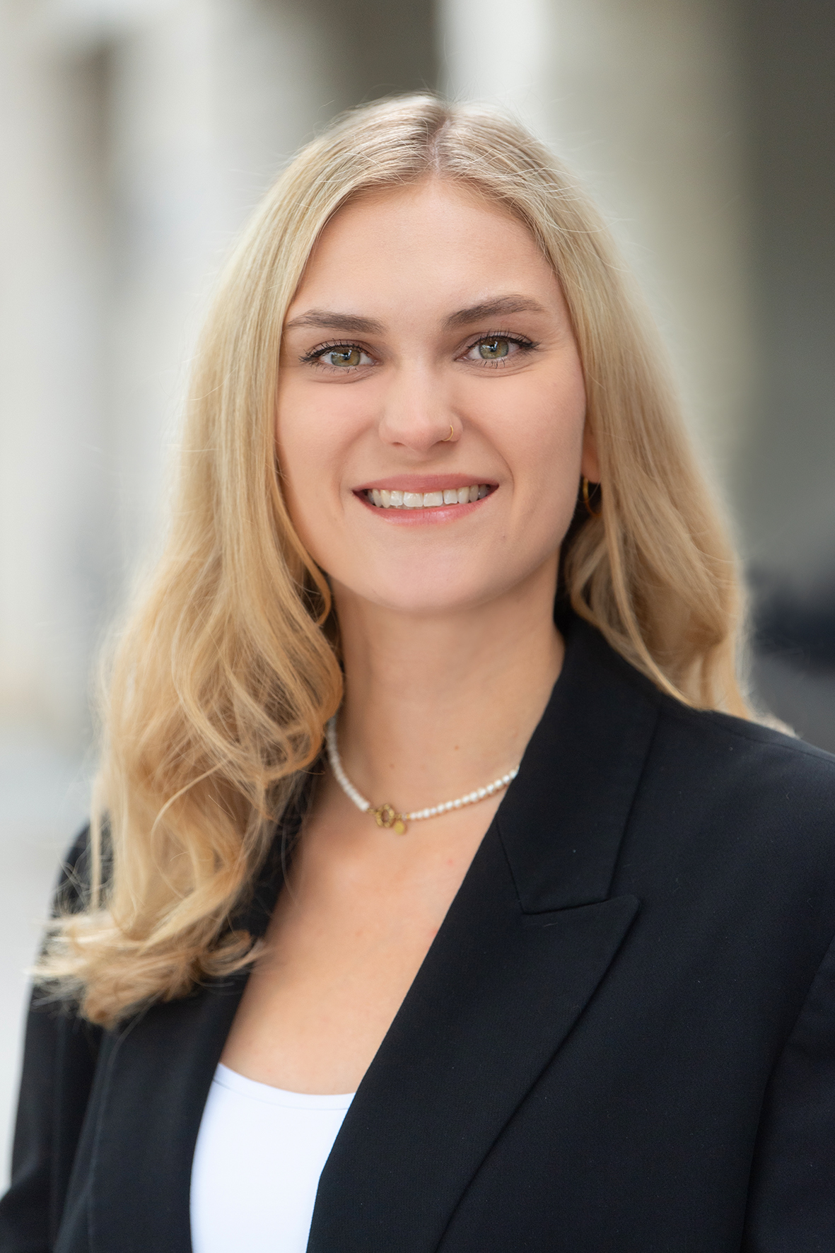 Kauffrau f&uuml;r B&uuml;rokommunikation, gepr&uuml;fte Fachwirtin f&uuml;r B&uuml;ro- und Projektorganisation (IHK)